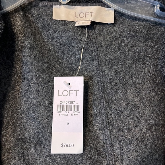 Soft sweatshirt jacket/ blazer from the Loft size small - Picture 4 of 4